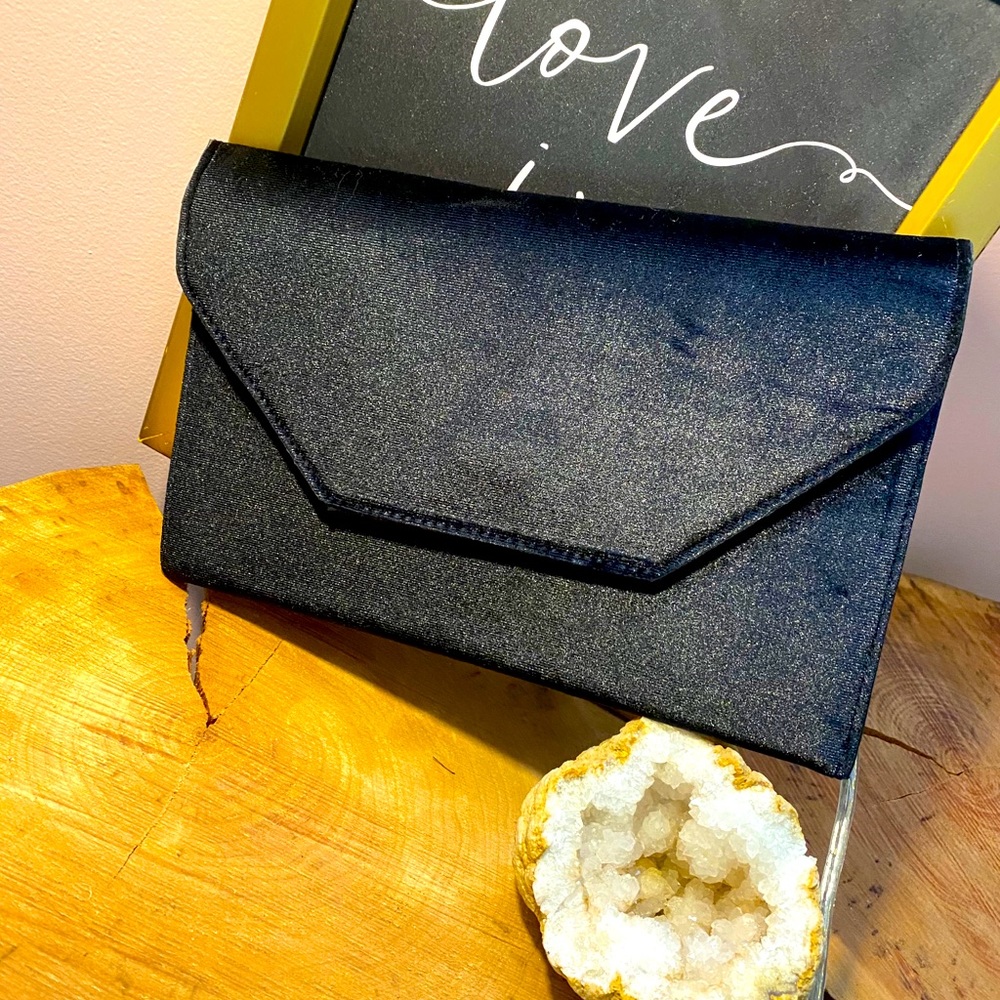 Velvet clutch